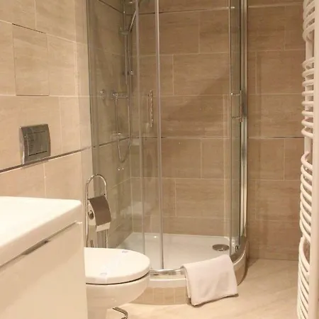 H+ Apartman Letiste Lejlighed